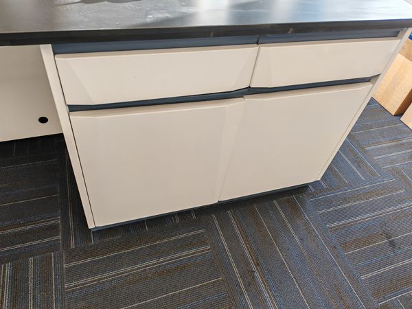 實(shí)驗(yàn)室全鋼室驗(yàn)臺(tái)廠(chǎng)家